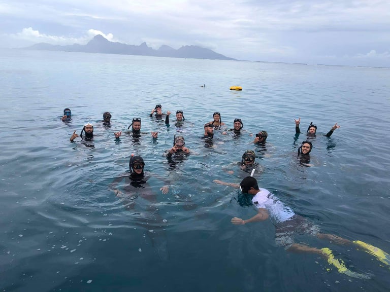 14 nouveaux cadres formés à enseigner l'apnée, la chasse sous-marine et la  nage avec palmes • TNTV Tahiti Nui Télévision