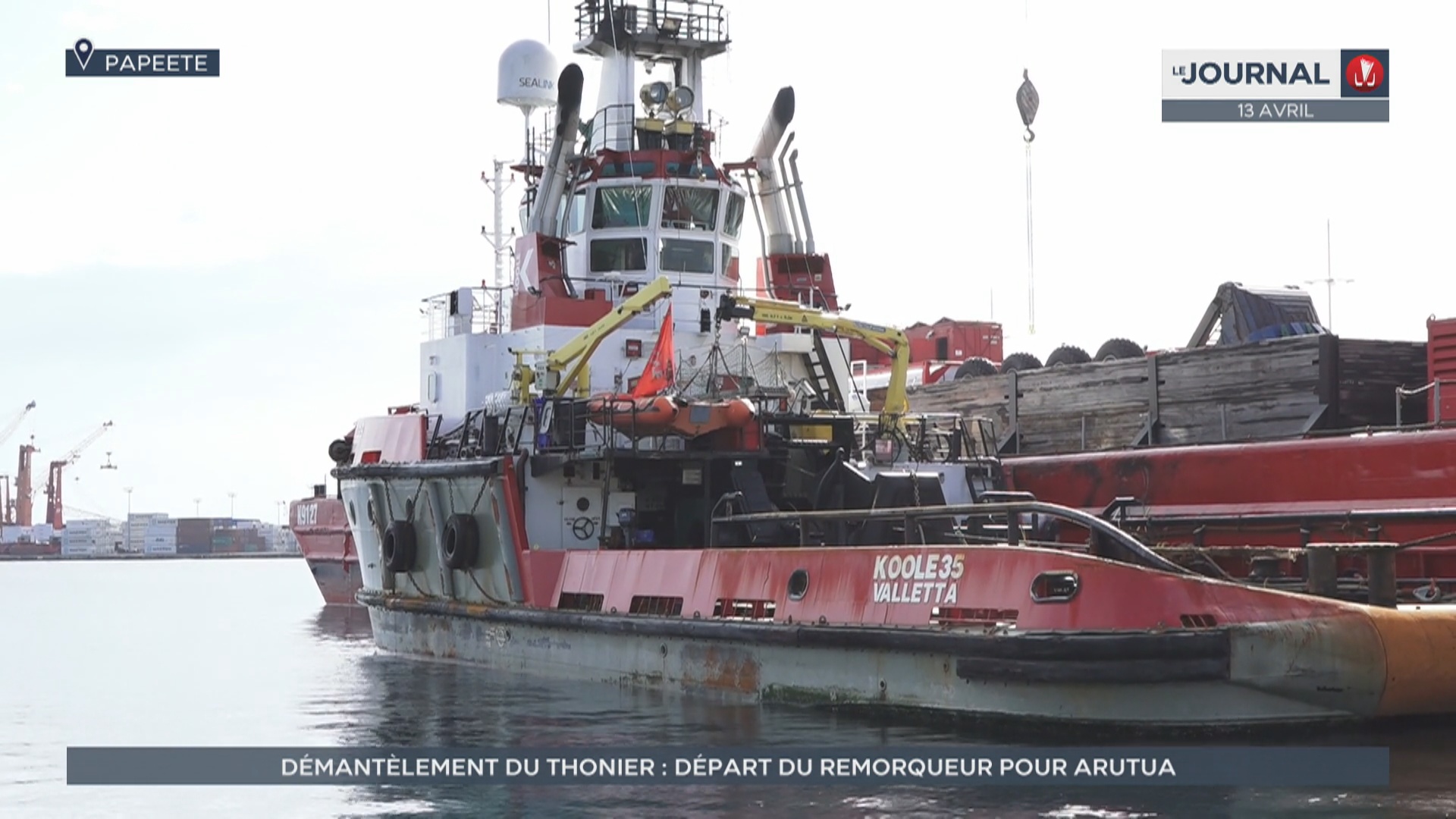 Puede comenzar el desmantelamiento del barco atunero en Arutua • TNTV Tahiti Nui Télévision